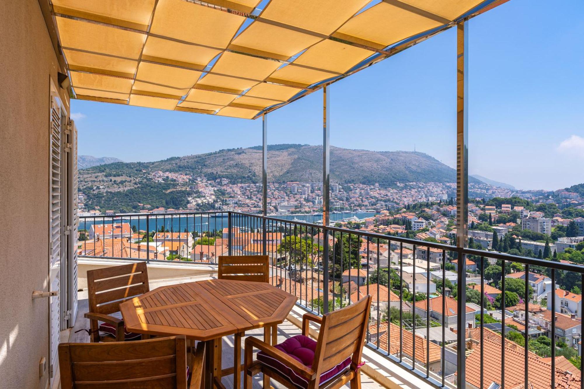 The Panoramic View Penthouse Apartment Sweet Petite Dubrovnik Bagian luar foto