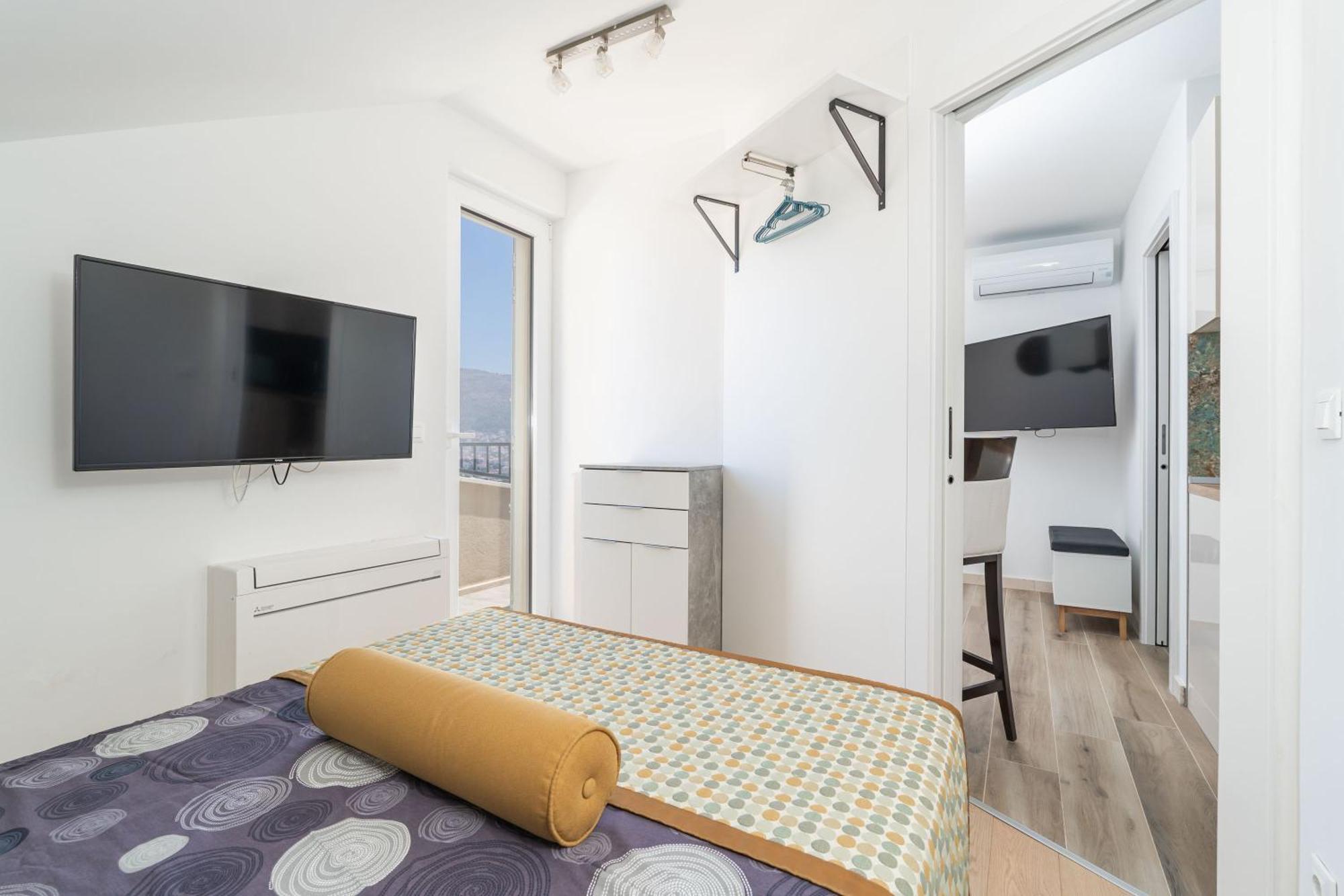 The Panoramic View Penthouse Apartment Sweet Petite Dubrovnik Bagian luar foto