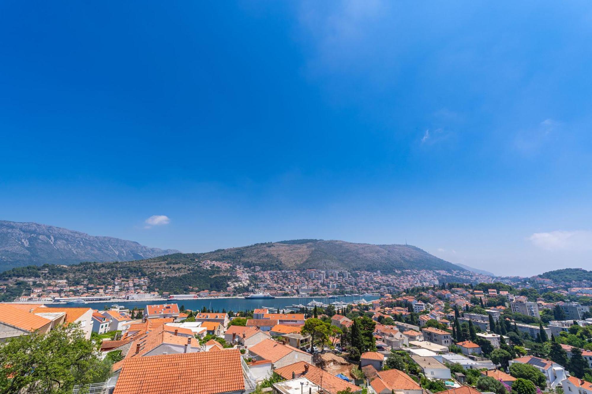 The Panoramic View Penthouse Apartment Sweet Petite Dubrovnik Bagian luar foto